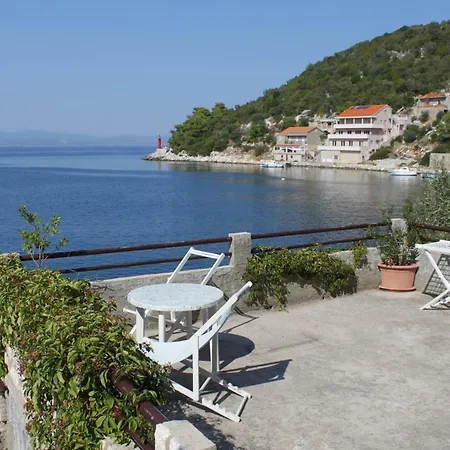 Zaklopatica 8393a Apartmán Lastovo
