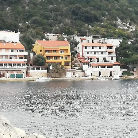 Zaklopatica 8393a Apartmán